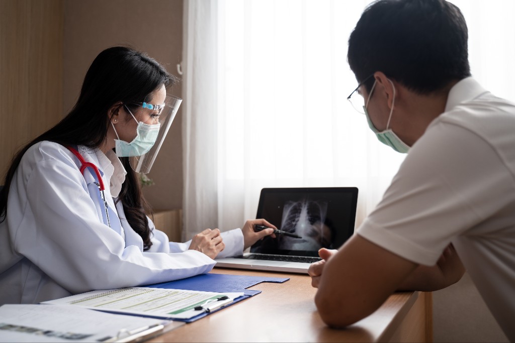 When to Seek Medical Attention for Rib Pain